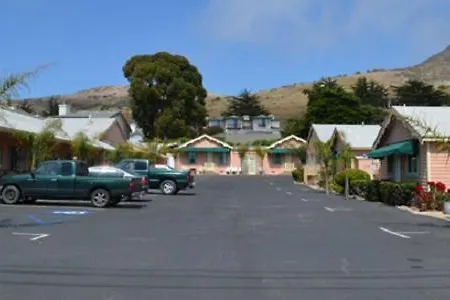 Dolphin Inn Cayucos-2