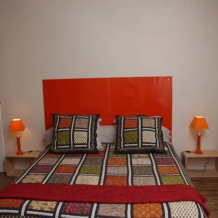 Maison D'Hotes Des Toits En Ville-2