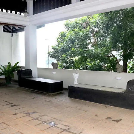 Hotel Hilltop-2