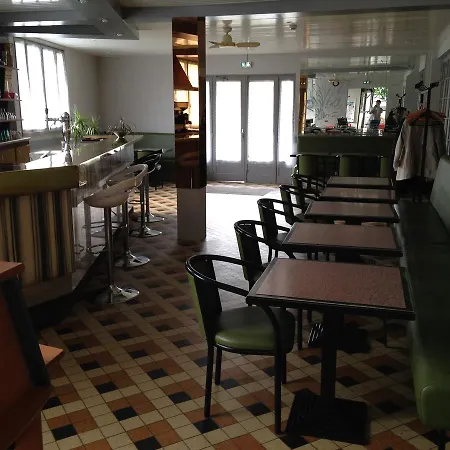 Hotel Le Crab-2
