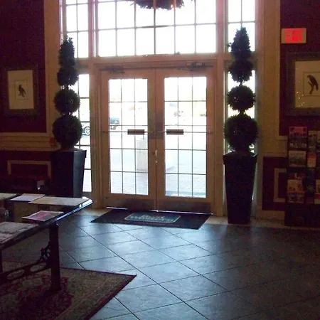 White Columns Inn-3