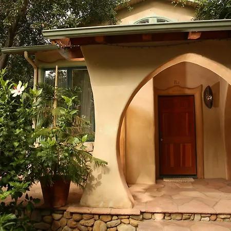 The Emerald Iguana Inn-2
