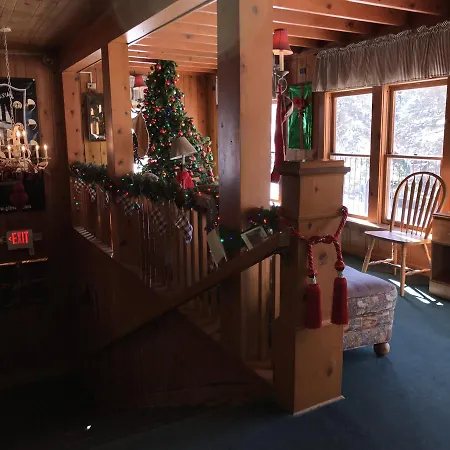 The Lodge At Red River-2