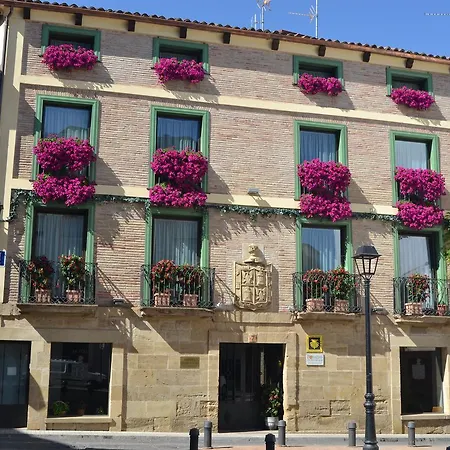 Hotel Duques de Najera-3