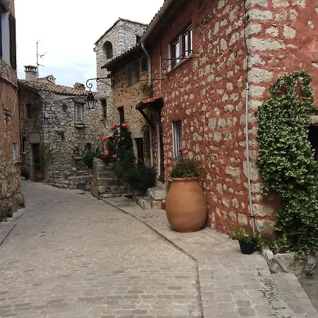 Auberge De Tourrettes-2