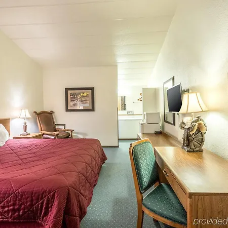 Rodeway Inn Ogallala-3