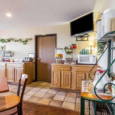West End Lodge-2