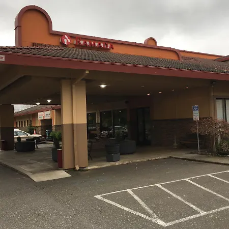 Ramada By Wyndham Portland Airport-2