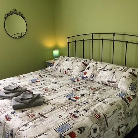 Ahoy Inn Guesthouse-2