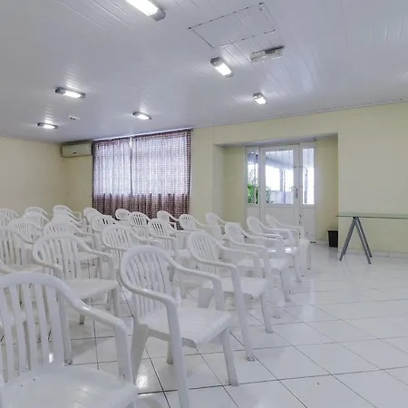 Hotel Acacia-3