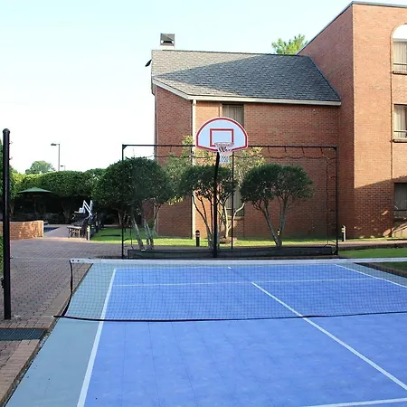 Cloverleaf Suites Baton Rouge-3