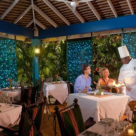 Sandals Inn All Inclusive - Couples Only (Adults Only)-2
