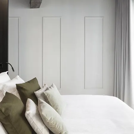 Gulde Schoen Luxury Studio-apartments-2