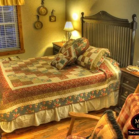 Little Main Street Inn-2