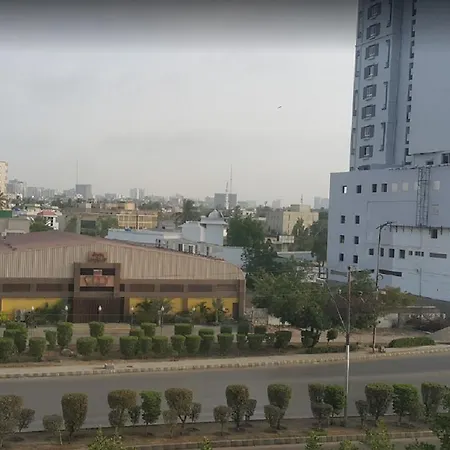 Embassy Inn, Karachi-3