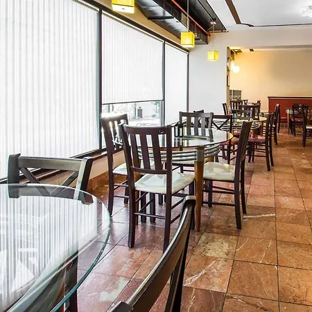 Quality Inn & Suites Tallahassee-2