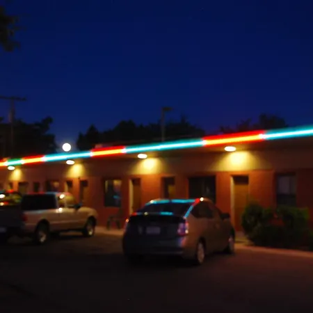 Sun -N- Sand Motel-2