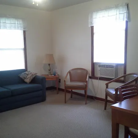 Sunflower Motel-3