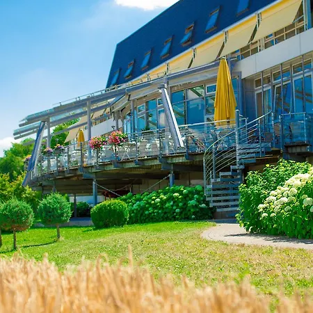 Stausee-Hotel-2