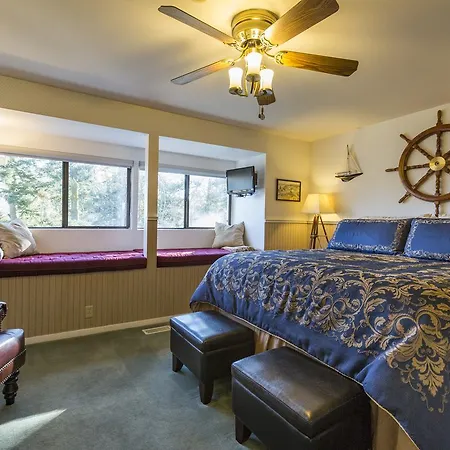 Hillside House Bed And Breakfast-3