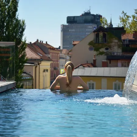 Vander Urbani Resort - A Member Of Design Hotels-2