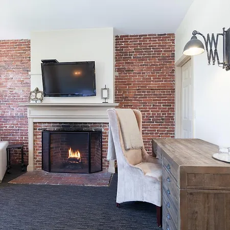 Garrison Inn-2