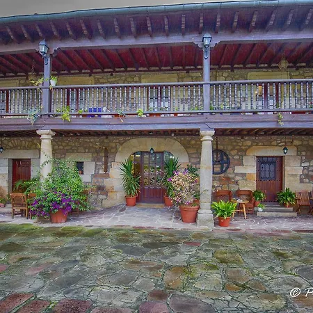 Casa Velarde-2