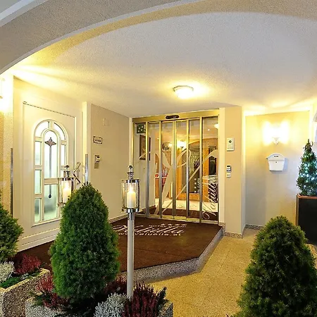 Hotel Garni Valuella-2