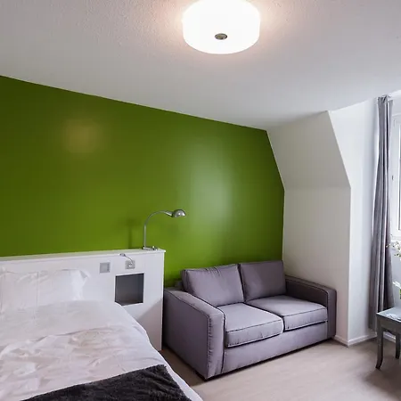 Hotel Les Poteaux Carres-3