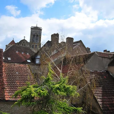 Les Glycines Vézelay-3