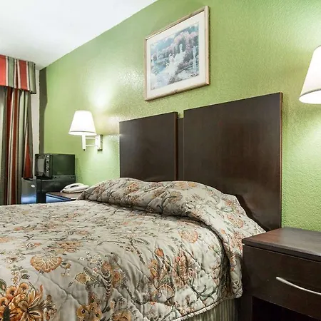 Econo Lodge Beaufort-3
