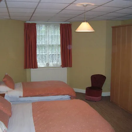 Canterbury Hotel Cottages And Apartment'S-3