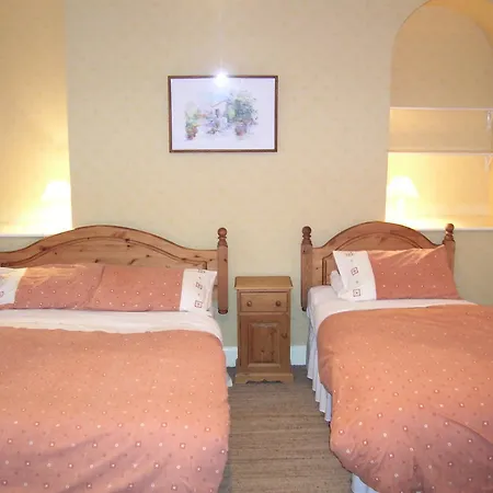 Canterbury Hotel Cottages And Apartment'S-2