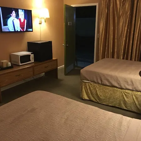 Motel 88-3