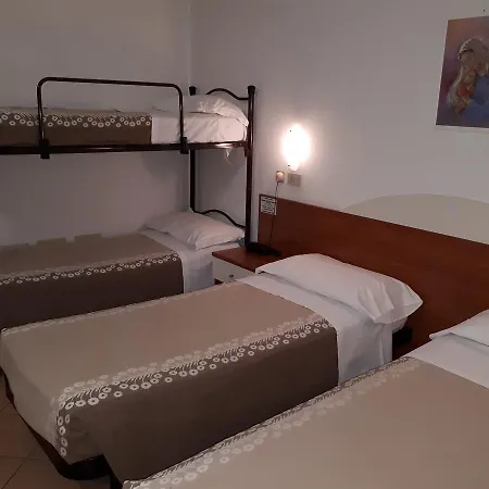 Hotel Ciclamino-3