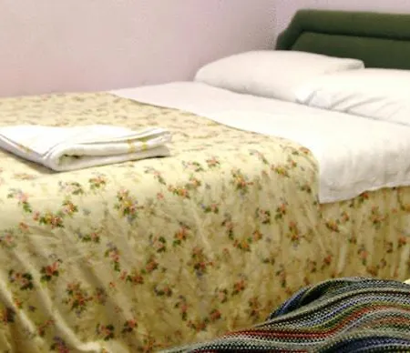 Holly House Hotel-3