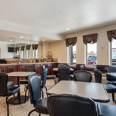 Americas Best Value Inn Paris-2