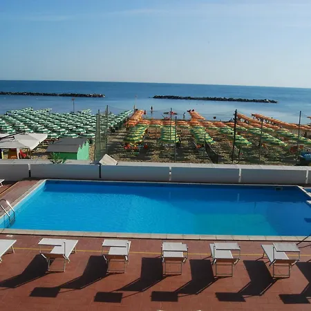 Hotel Embassy-3