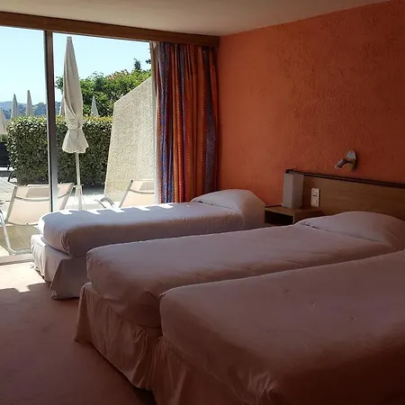 83 Hotel-2