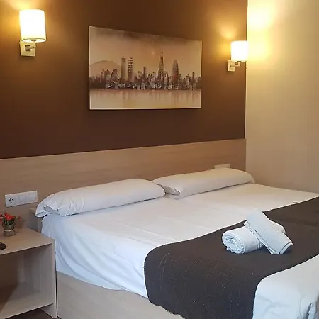 Hostal Barcelona Travel-3