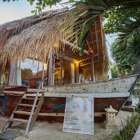 Ts Hut Lembongan-3
