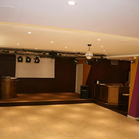 Hotel Vienna-3