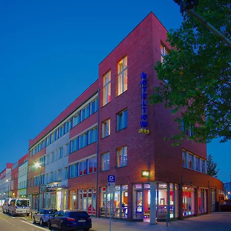 Hoteltow-3