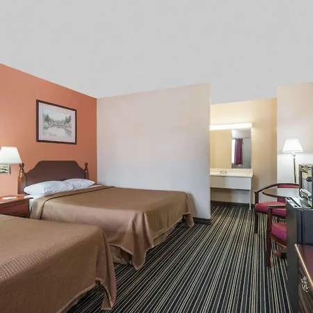 Days Inn By Wyndham Lenox Ma-2