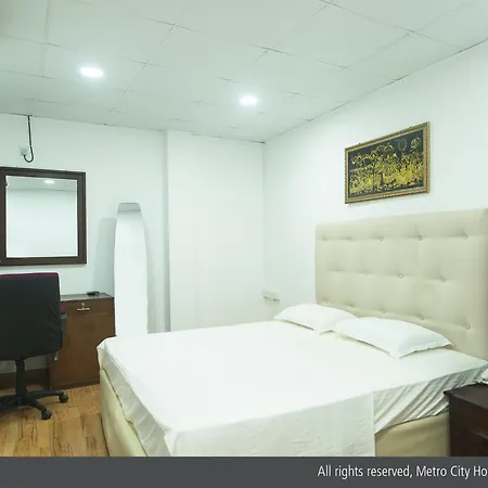 Metro City Hotel-3