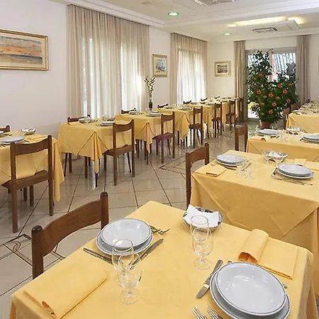 Hotel Vienna-2