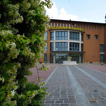 HC Hotel Cremona Pilgrim's-2