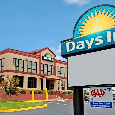 Days Inn By Wyndham Lawrenceville-3