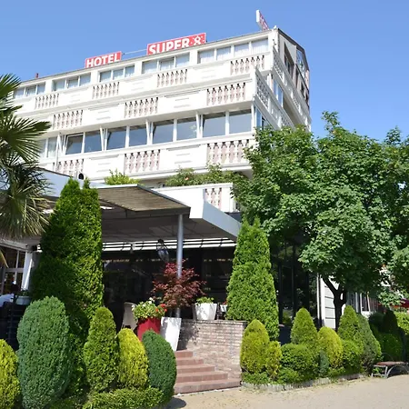Hotel Super 8-2