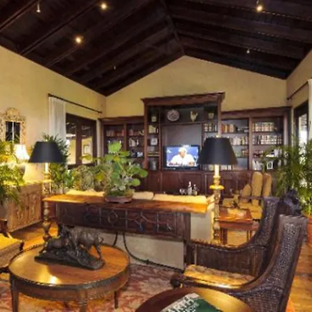 Royal Isabela-2